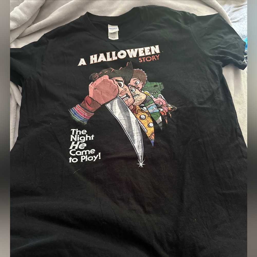 Toy Story Halloween Story “The Night He Came To Play” Shirt size Medium